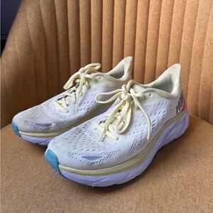 Hoka Womens Clifton 8 Tennis Shoes